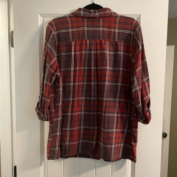 Dress barn flannel - Picture 3 of 3